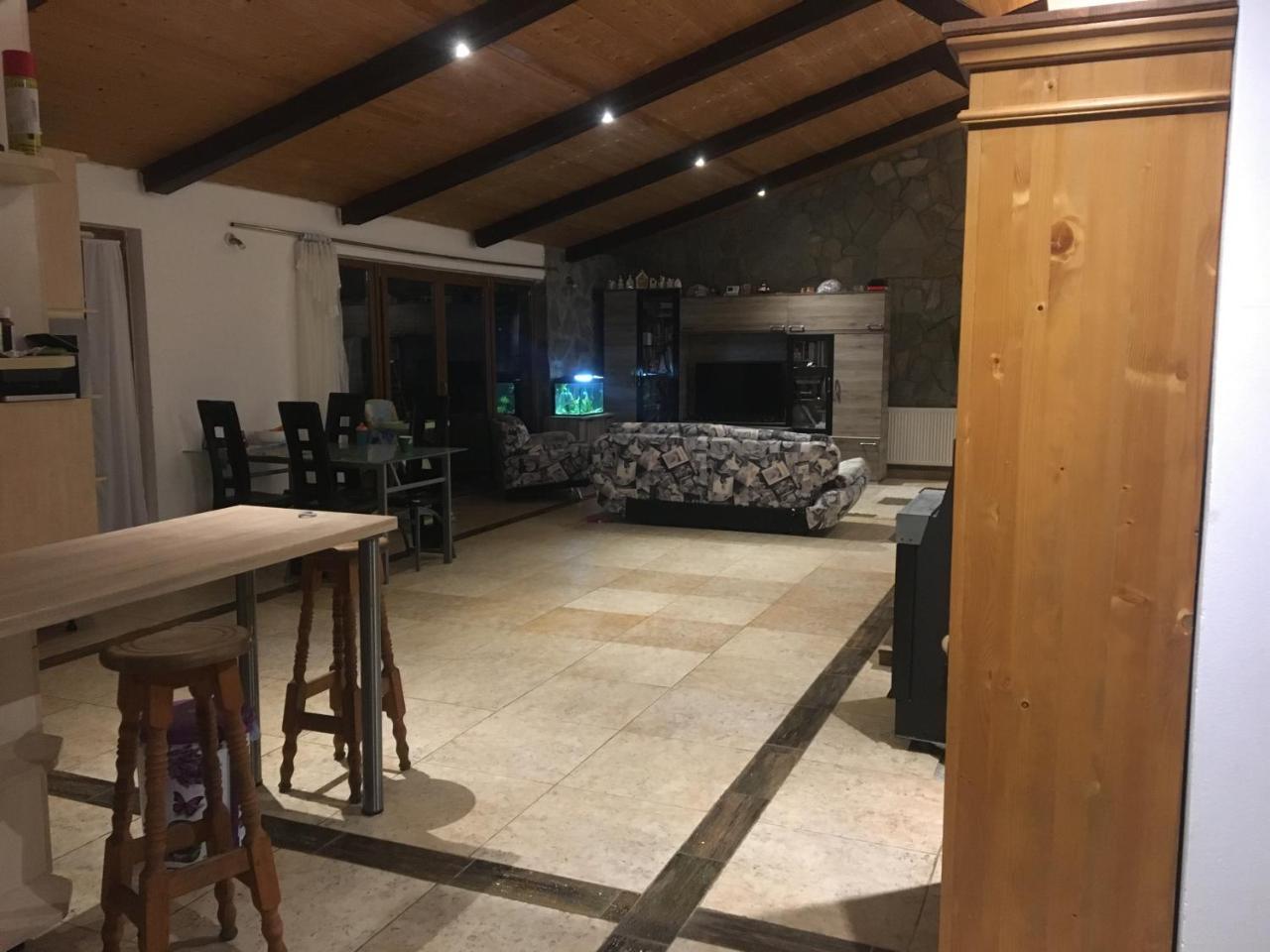 Old Stone Villa Obarok エクステリア 写真