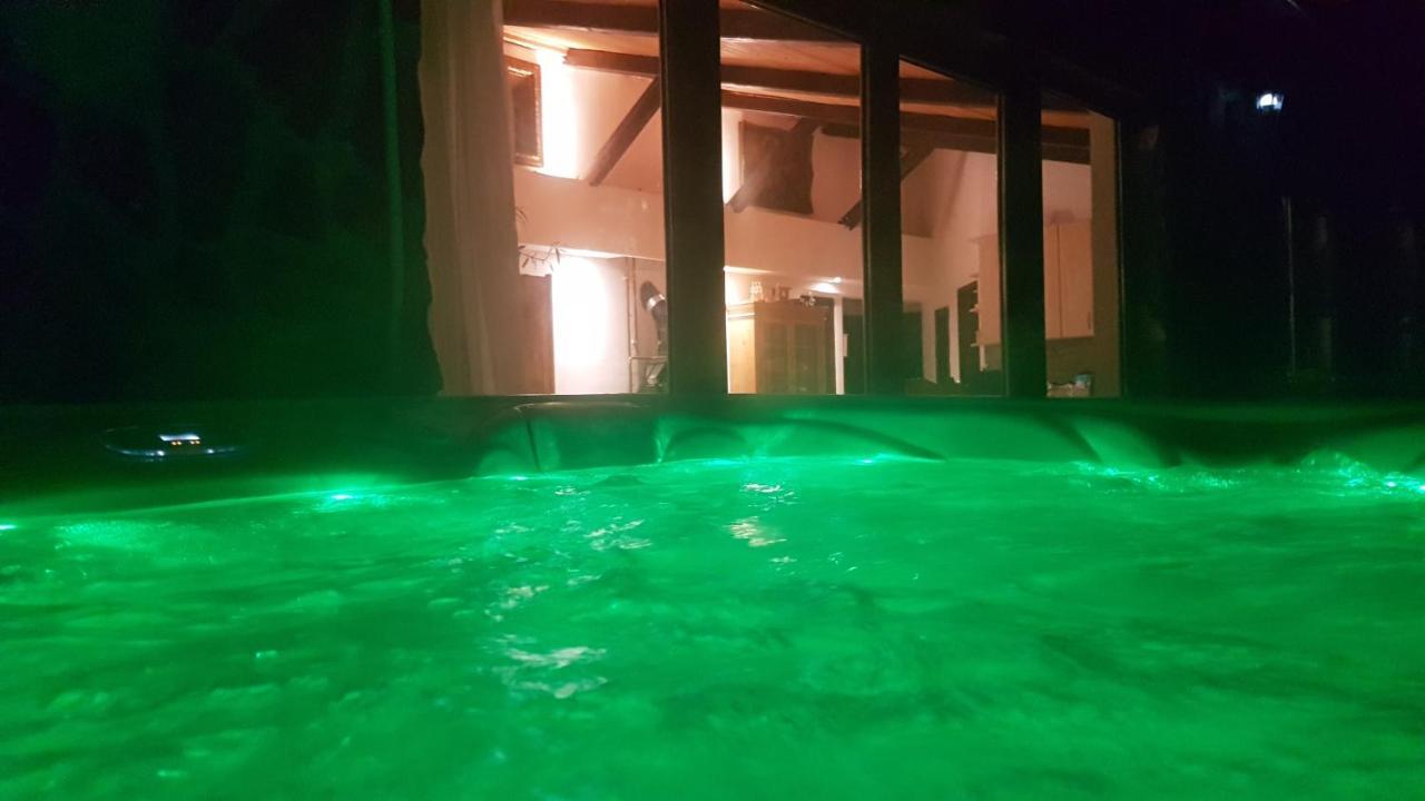 Old Stone Villa Obarok エクステリア 写真